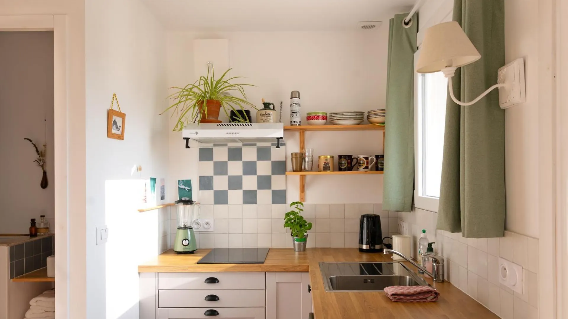 Cote Et Rove Maison Mignon Au Bord De Mer Plouhinec