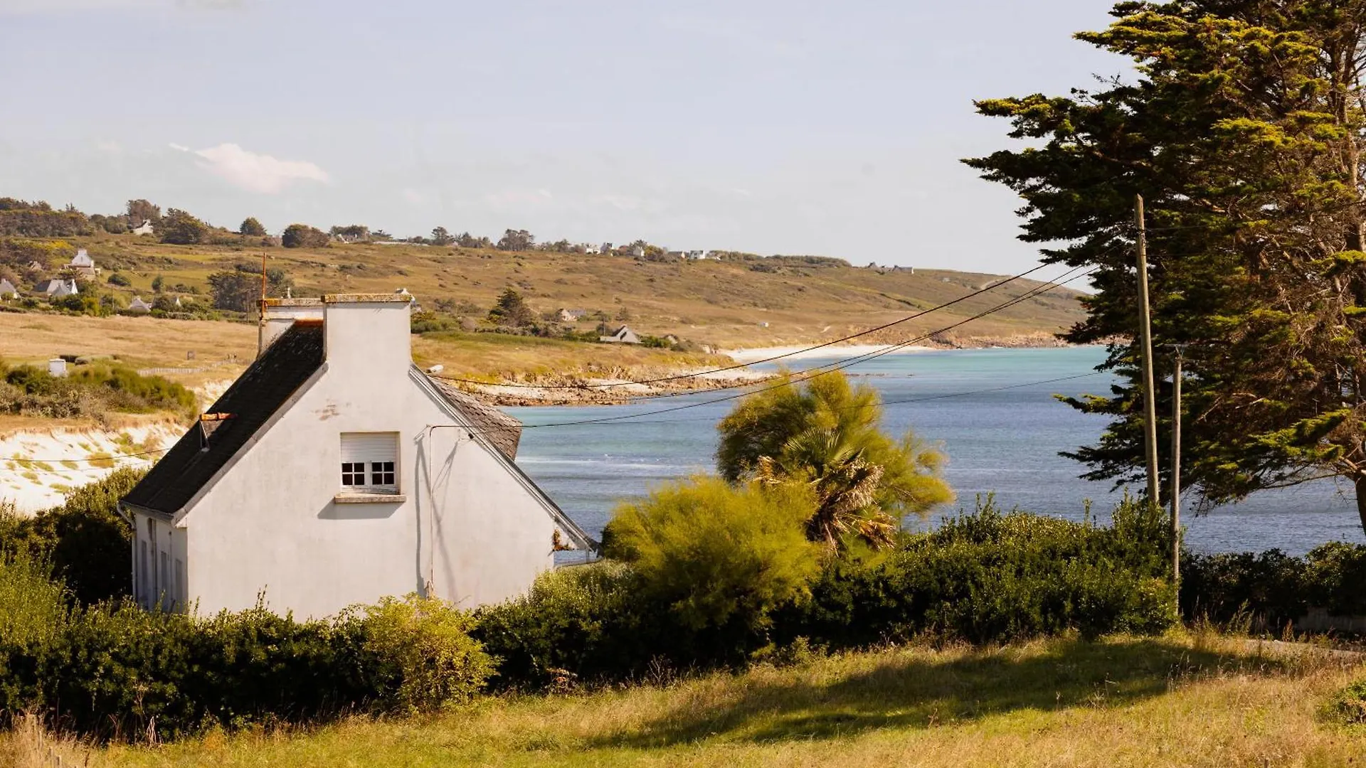 Cote Et Rove Maison Mignon Au Bord De Mer Plouhinec